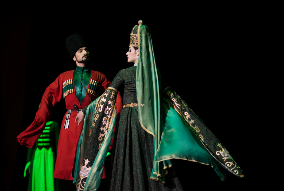 Служебный роман